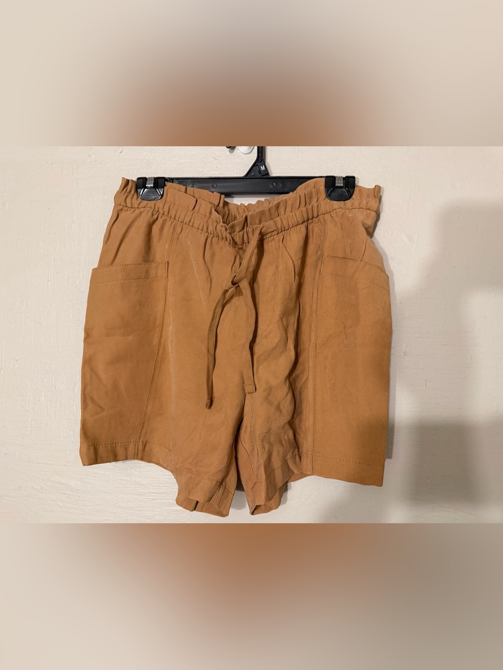 Old Navy Women’s Brown Elastic Waist Shorts NWT
